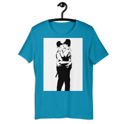 Kissing Police Banksy Unisex t-shirt