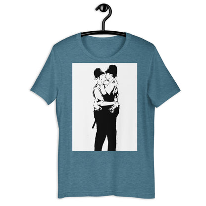 Kissing Police Banksy Unisex t-shirt