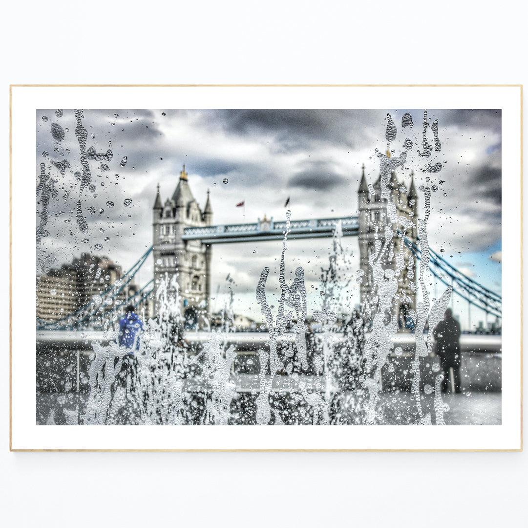 This London-themed collection of photographic prints features vibrant images of Tower Bridge, Big Ben and other iconic landmarks. Offering a wide selection of sizes and styles, it is a must-have for any fan of London, allowing you to bring the beauty of England's capital city into your own home. Crafted from the highest quality materials, our prints will bring a touch of London's charm to your home for years to come.